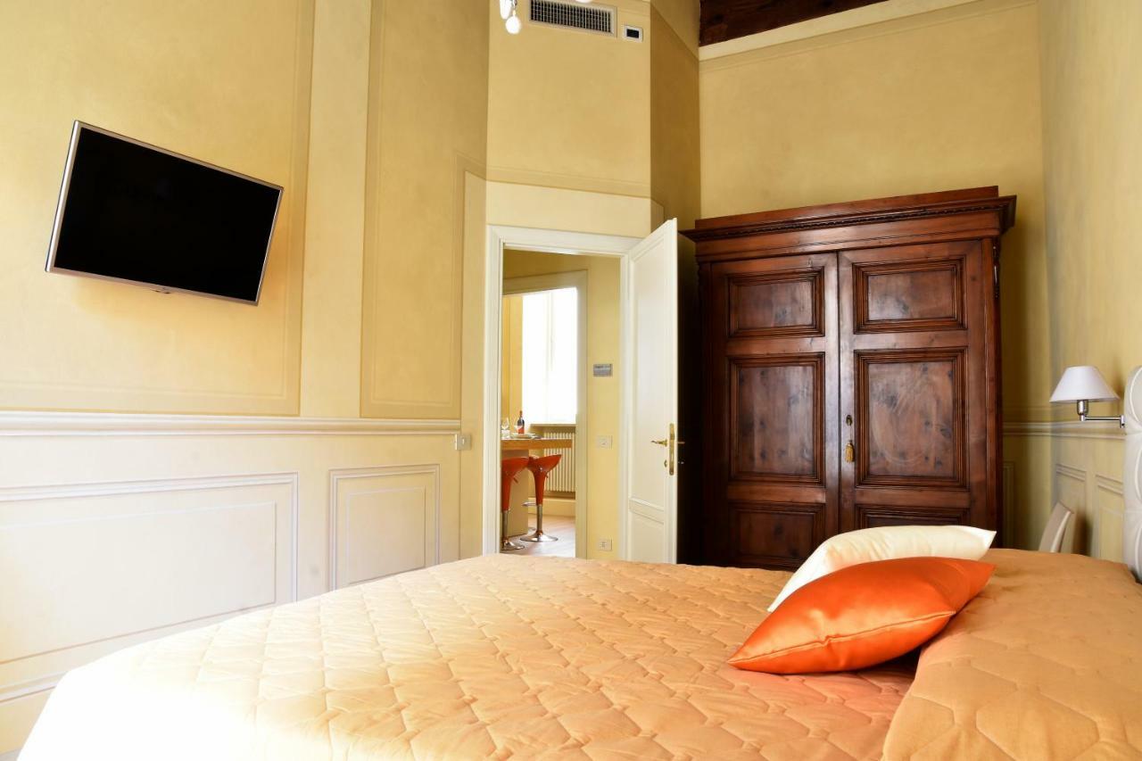 Stella Polare - Luxury Apartment Lucca Exteriér fotografie